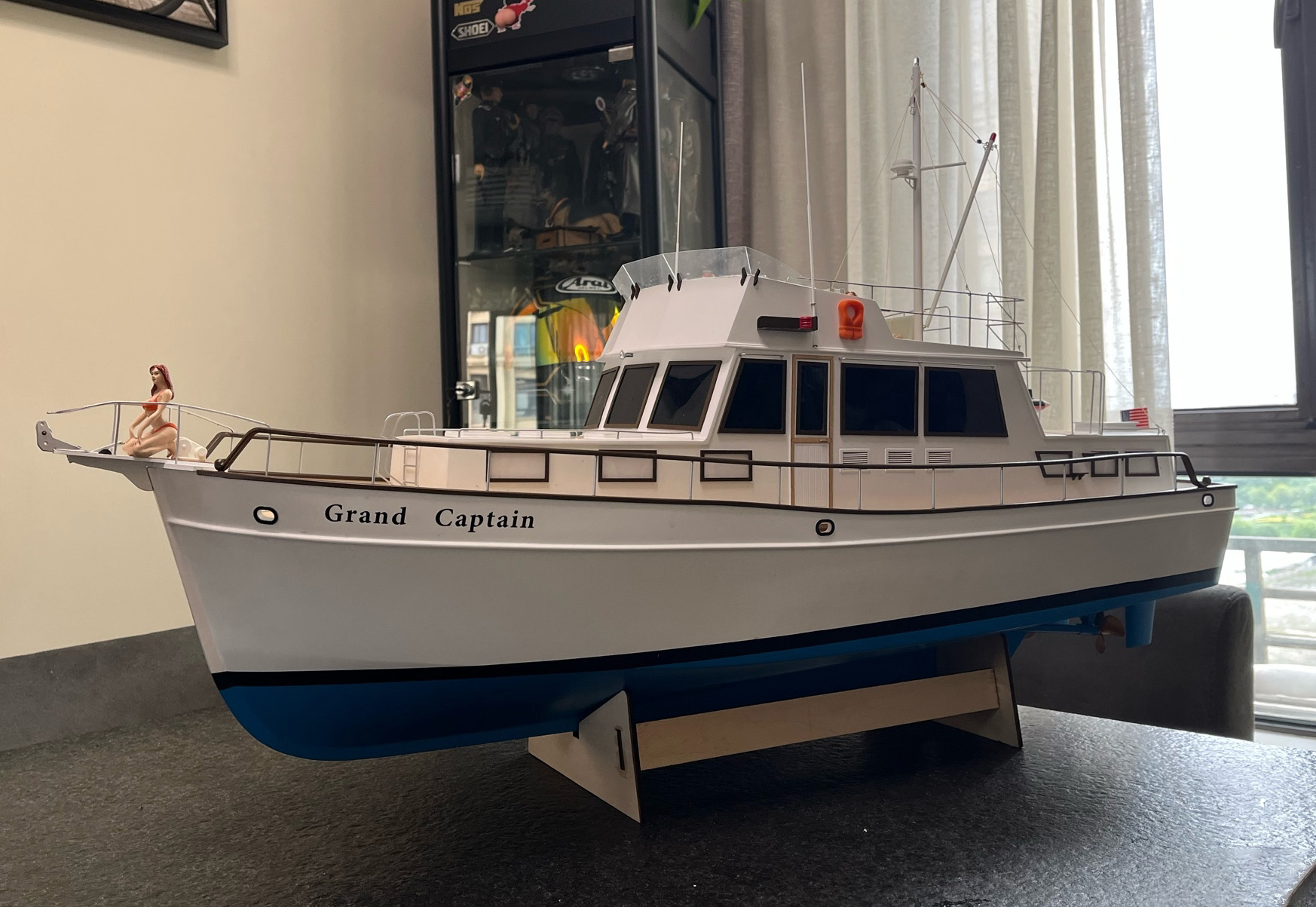 Grand Captain 1:20 Yacht 35