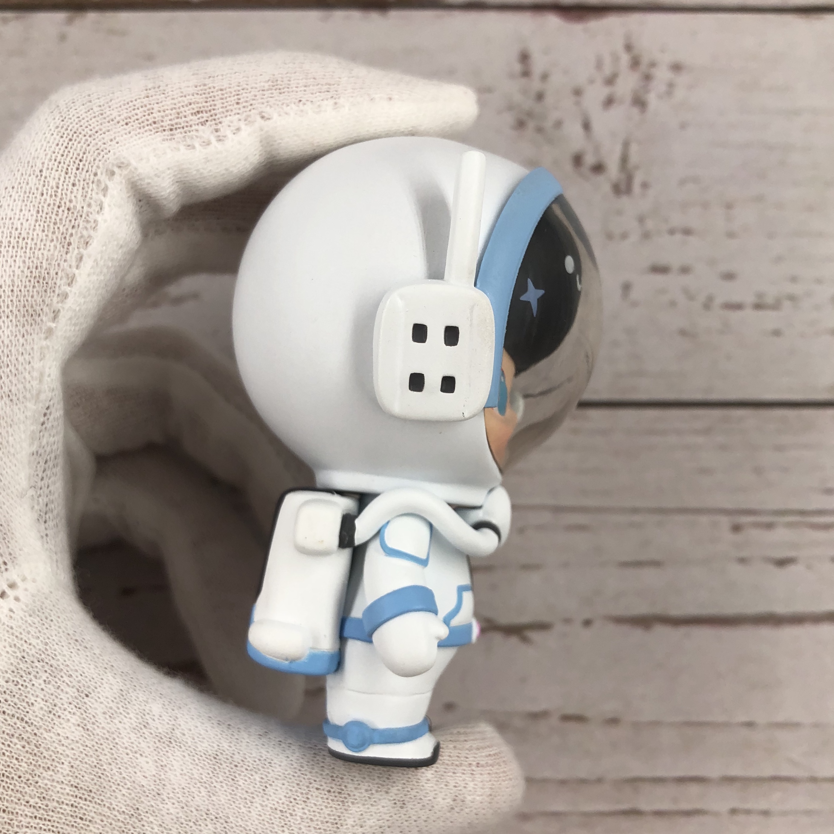 astronaut pop figure