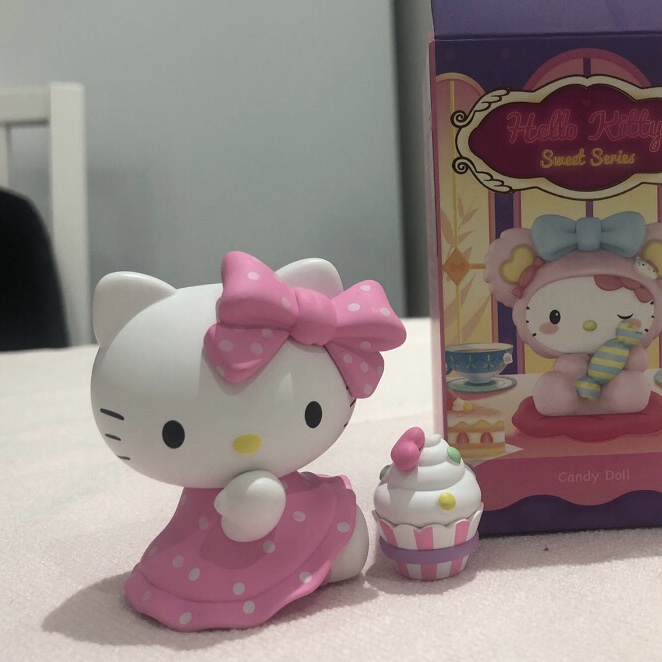 pop mart x hello kitty